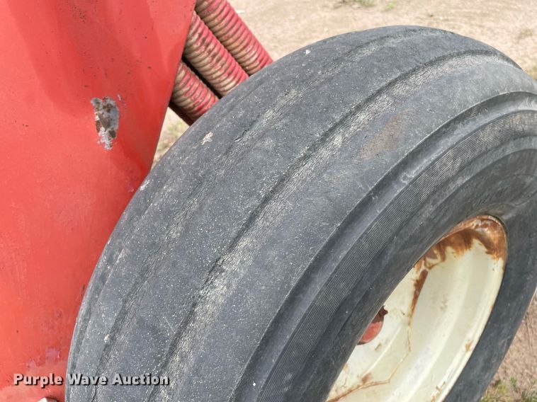 image for item MS9774 (2) swather / windrower frames