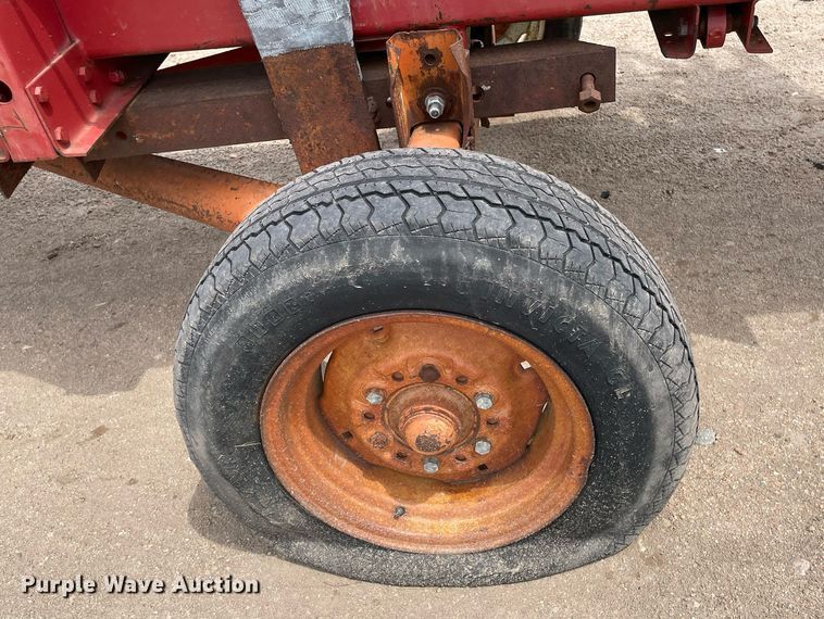 image for item MS9776 1996 Case 1020  rigid head