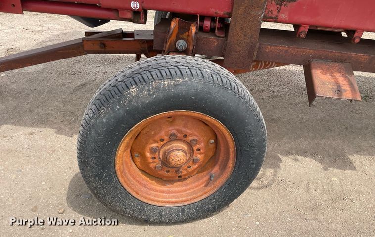 image for item MS9776 1996 Case 1020  rigid head