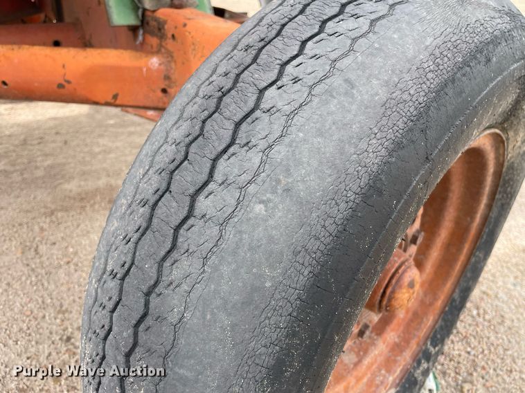 image for item MS9776 1996 Case 1020  rigid head