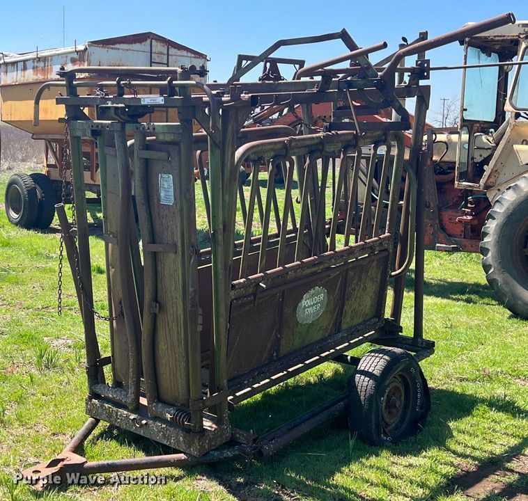 image for item MY9622 Powder River  livestock squeeze chute