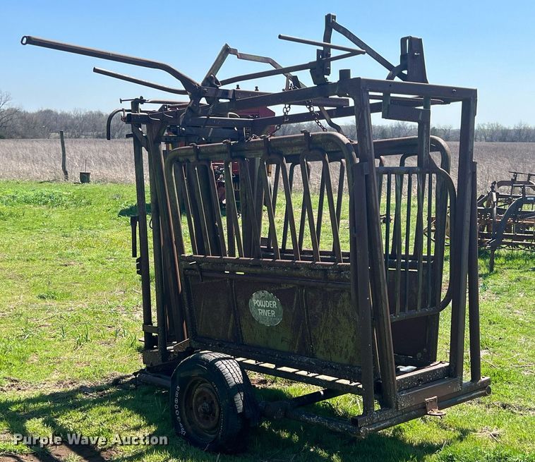 image for item MY9622 Powder River  livestock squeeze chute