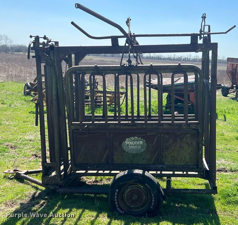 image for item MY9622 Powder River  livestock squeeze chute