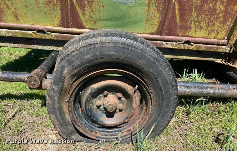 image for item MY9622 Powder River  livestock squeeze chute