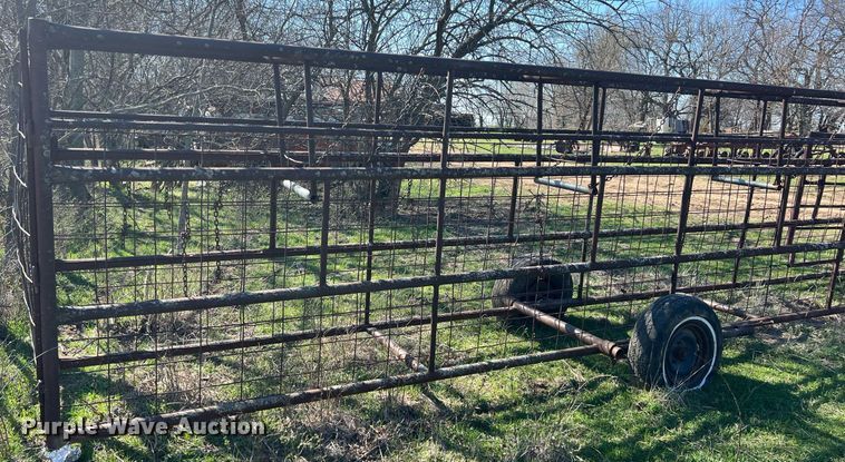 image for item MY9622 Powder River  livestock squeeze chute