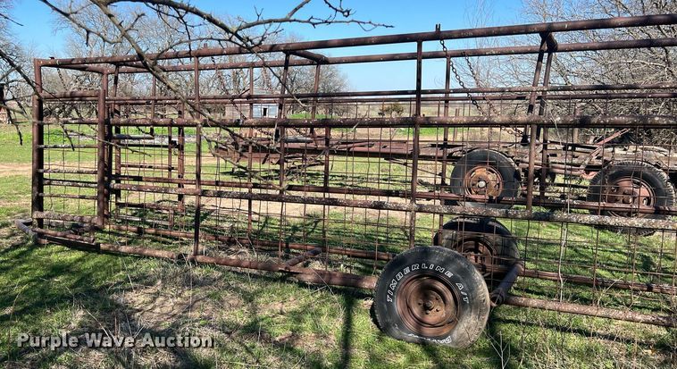 image for item MY9622 Powder River  livestock squeeze chute