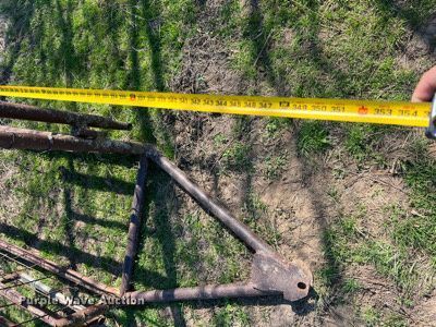 image for item MY9622 Powder River  livestock squeeze chute