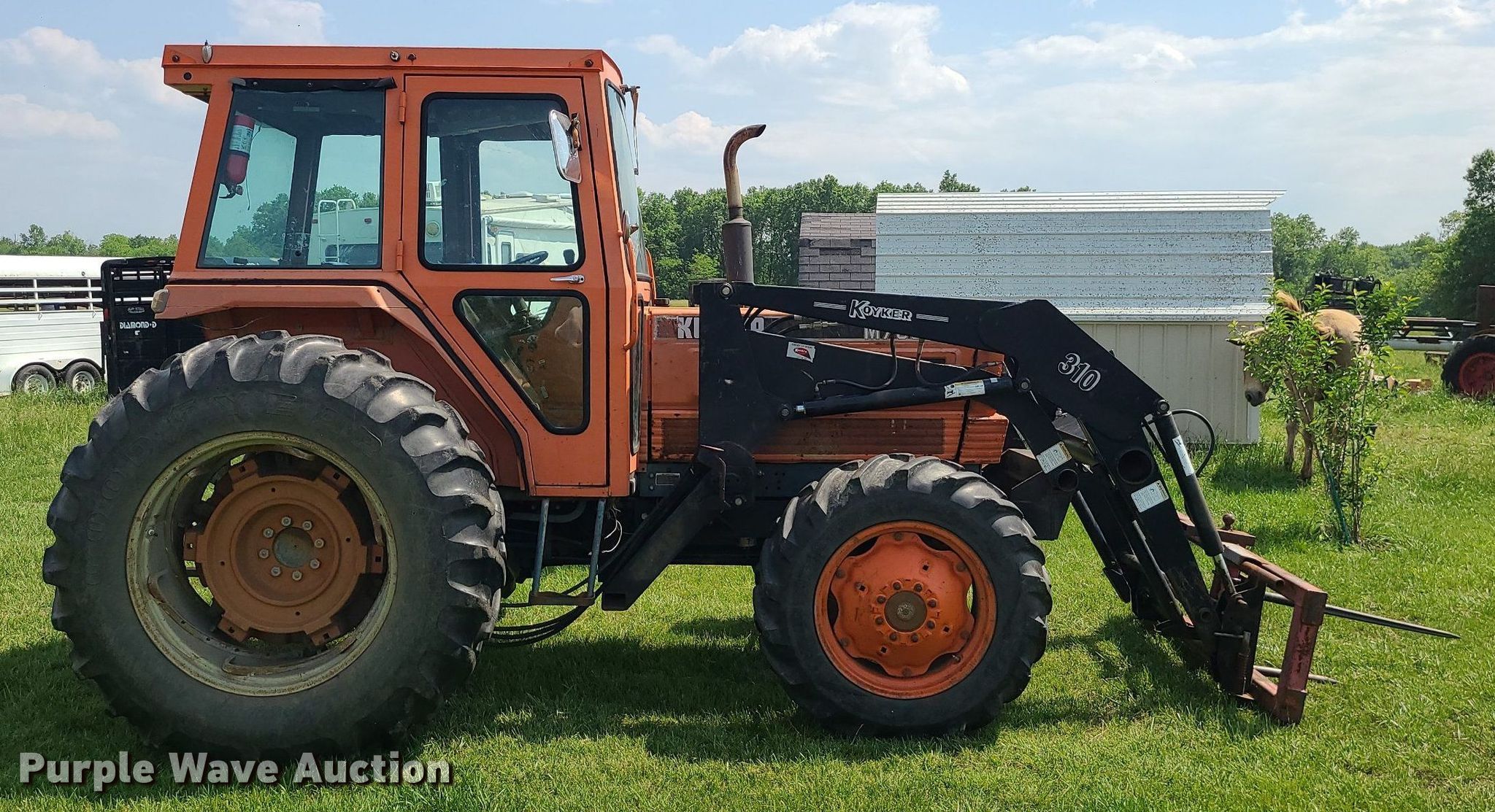 Kubota M7950DT MFWD tractor in Concordia, MO Item DC6067 sold