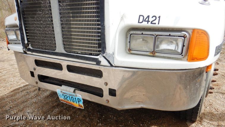 image for item AF9734 1999 Kenworth T600  semi truck