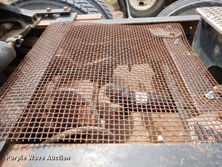 image for item AF9734 1999 Kenworth T600  semi truck