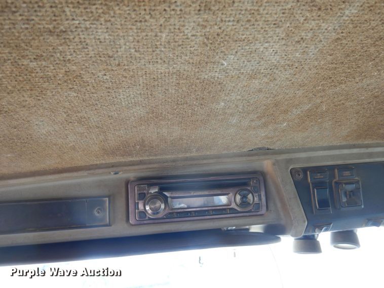 image for item AF9734 1999 Kenworth T600  semi truck