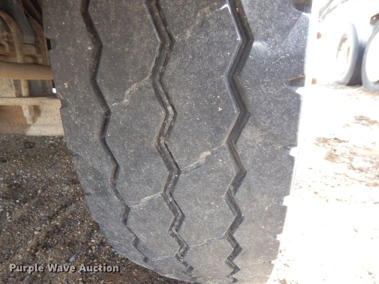 image for item AF9734 1999 Kenworth T600  semi truck