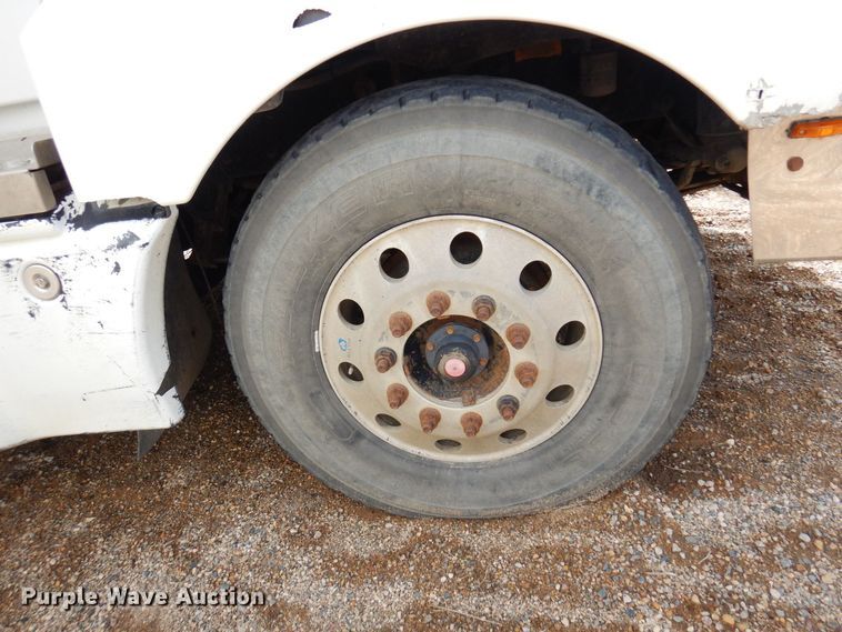 image for item AF9734 1999 Kenworth T600  semi truck