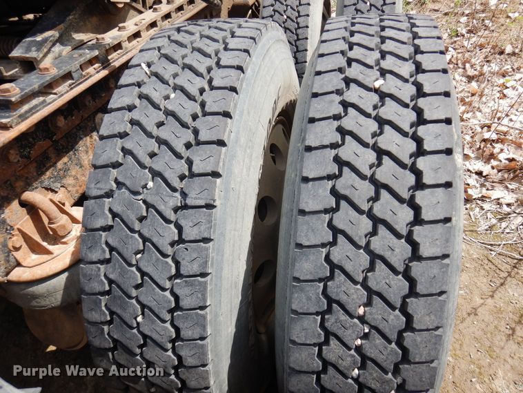 image for item AF9734 1999 Kenworth T600  semi truck