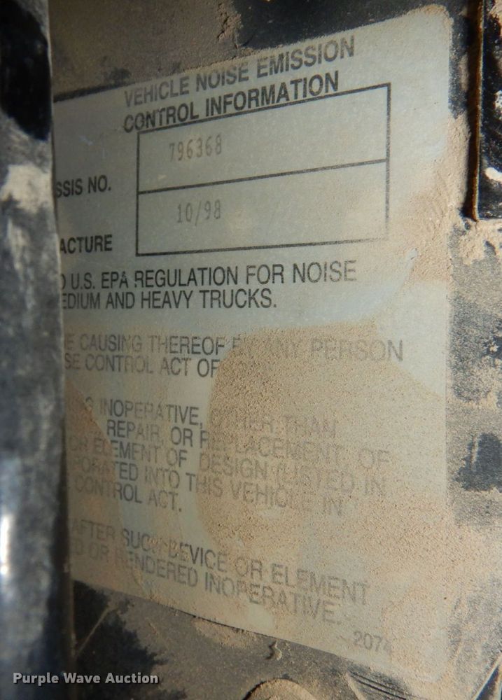 image for item AF9734 1999 Kenworth T600  semi truck