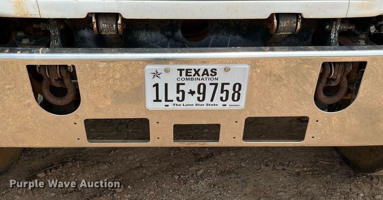 image for item DJ0832 1995 Mack CH613  semi truck