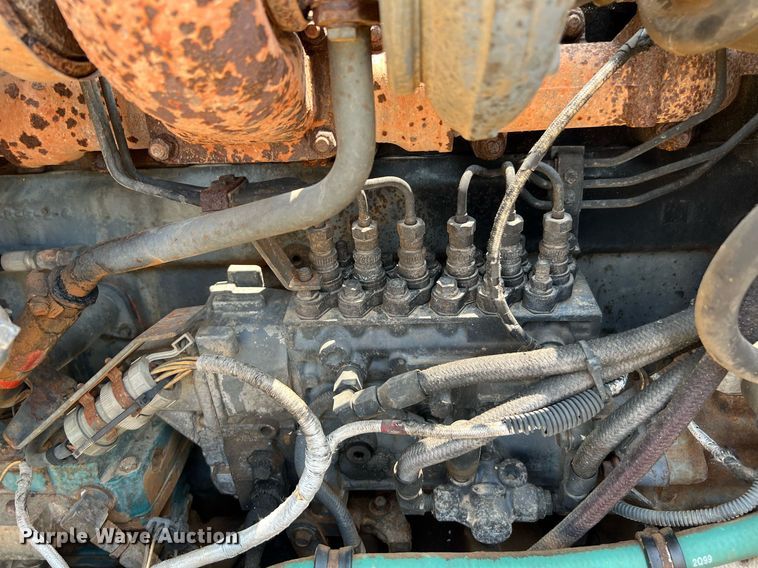 image for item DJ0832 1995 Mack CH613  semi truck