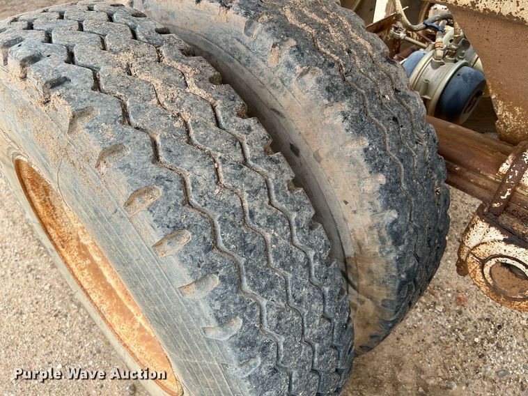 image for item DJ0833 1999 Trail King TK54BDU-402  bottom dump trailer