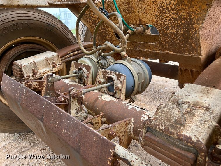 image for item DJ0833 1999 Trail King TK54BDU-402  bottom dump trailer