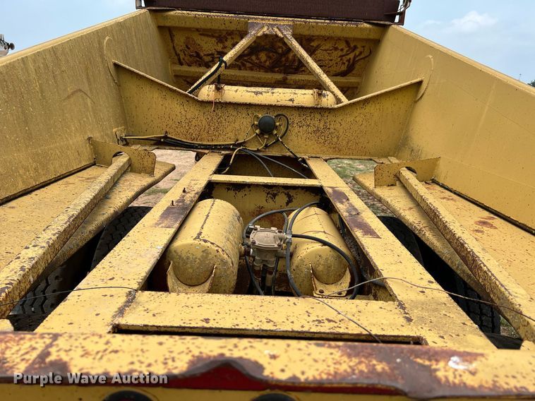 image for item DJ0834 1988 Load King 1827-3-2  bottom dump trailer