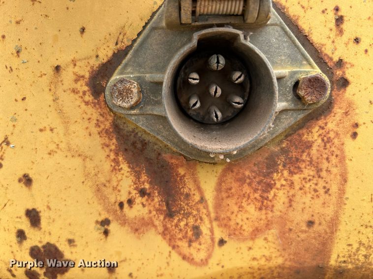 image for item DJ0834 1988 Load King 1827-3-2  bottom dump trailer