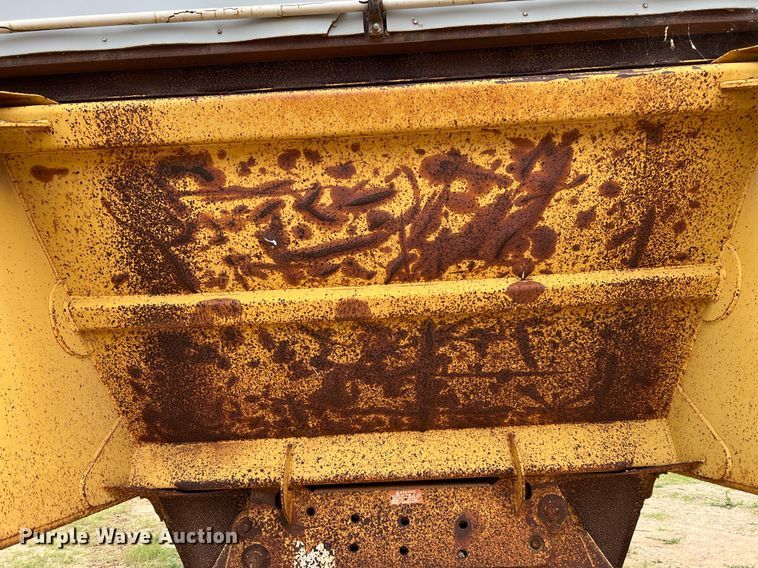 image for item DJ0834 1988 Load King 1827-3-2  bottom dump trailer