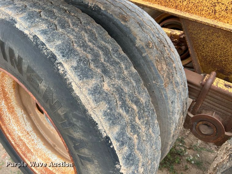 image for item DJ0834 1988 Load King 1827-3-2  bottom dump trailer