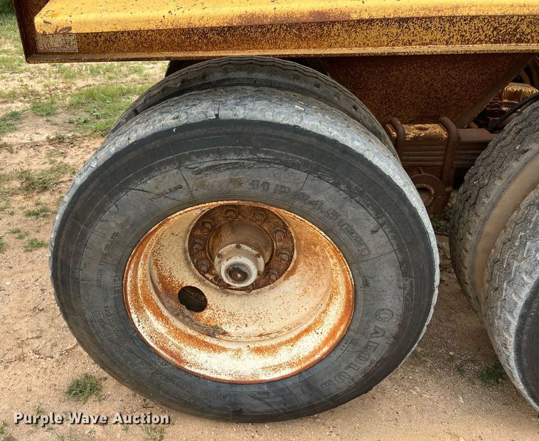 image for item DJ0834 1988 Load King 1827-3-2  bottom dump trailer