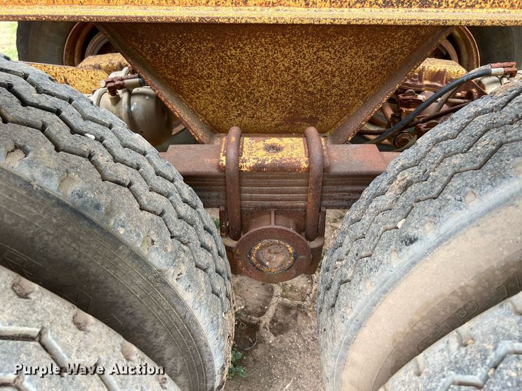 image for item DJ0834 1988 Load King 1827-3-2  bottom dump trailer