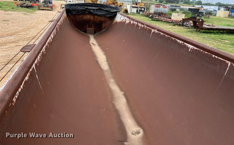 image for item DJ0835 2000 CPS  end dump trailer