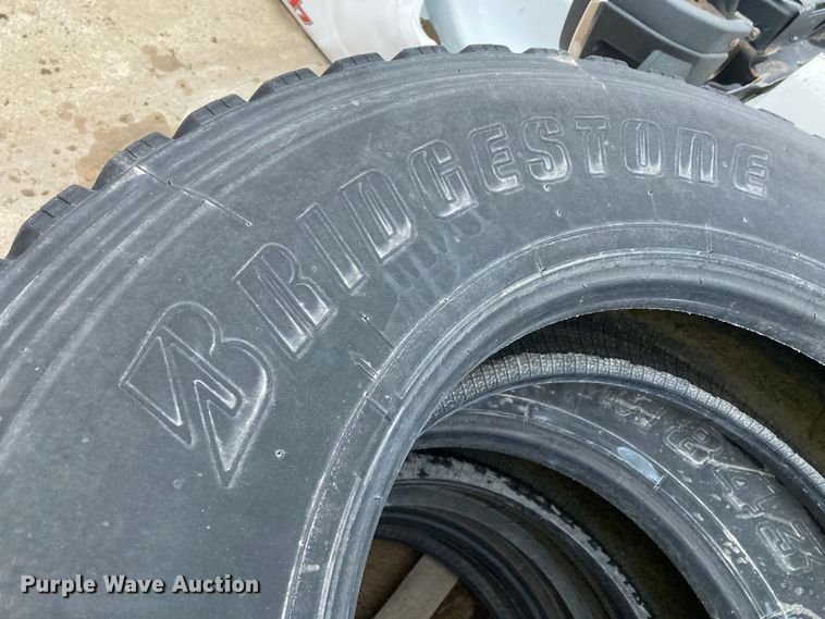 image for item DL2297 (4) Bridgestone M843 11R22.5 tires