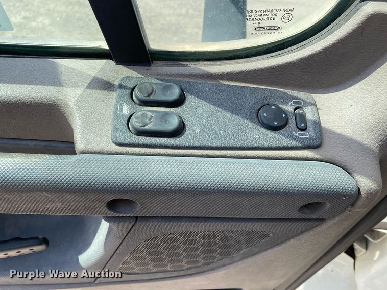 image for item DL7198 2011 Freighliner Cascadia  semi truck