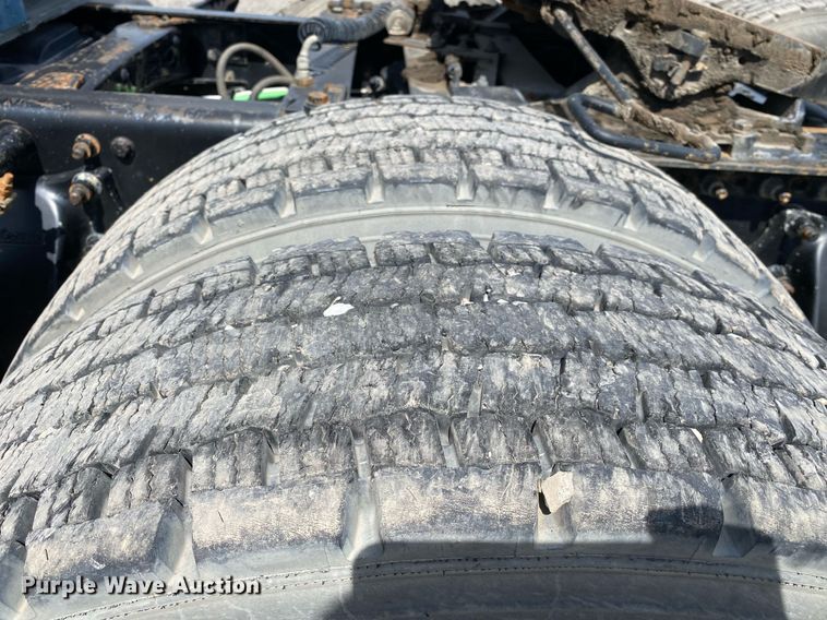 image for item DL7198 2011 Freighliner Cascadia  semi truck