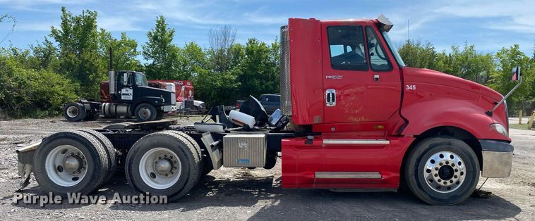 image for item DL7199 2009 International ProStar  semi truck