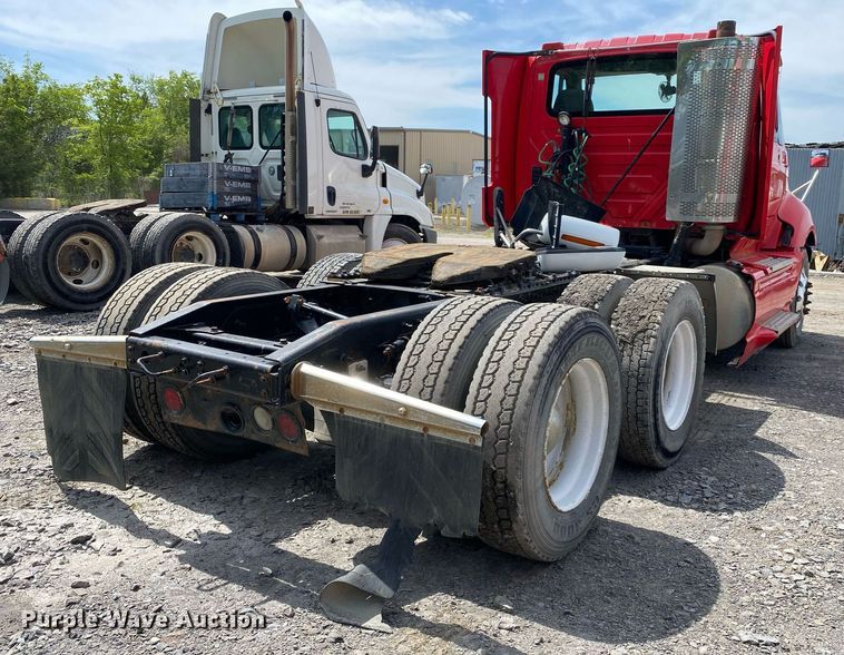 image for item DL7199 2009 International ProStar  semi truck