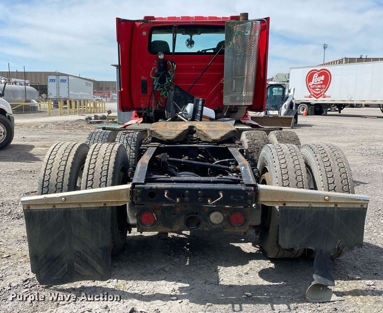 image for item DL7199 2009 International ProStar  semi truck