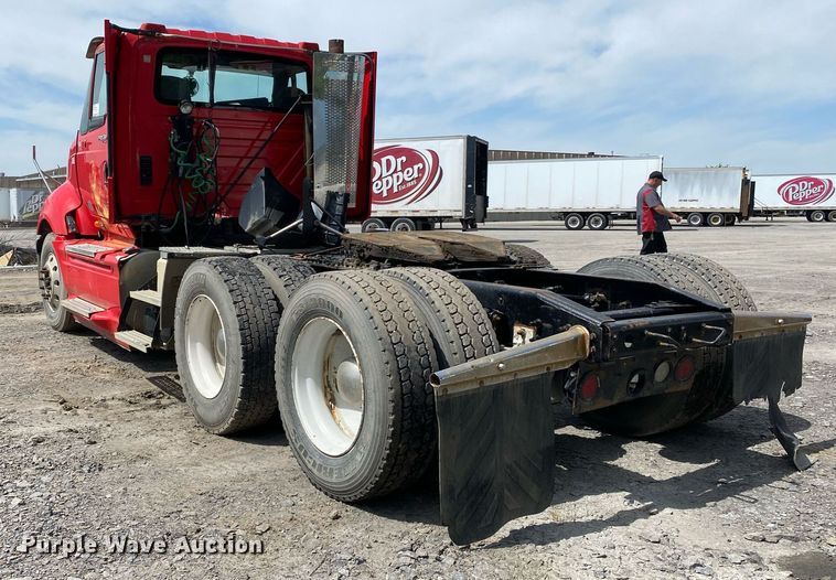 image for item DL7199 2009 International ProStar  semi truck