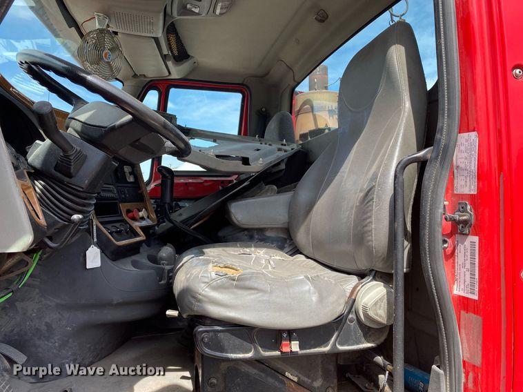 image for item DL7199 2009 International ProStar  semi truck