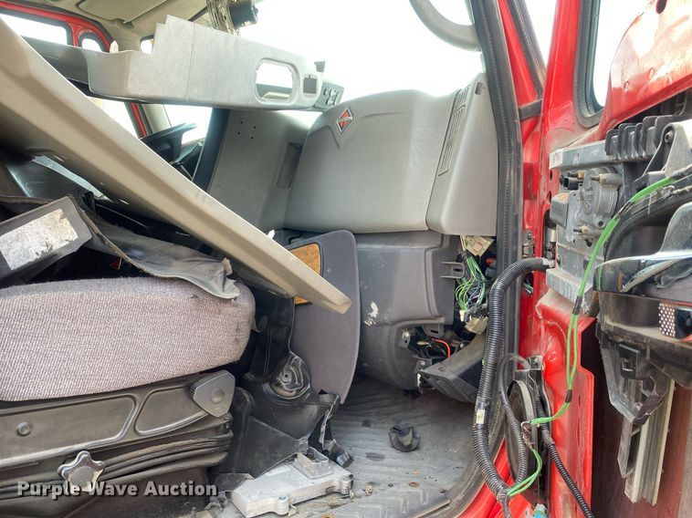 image for item DL7199 2009 International ProStar  semi truck