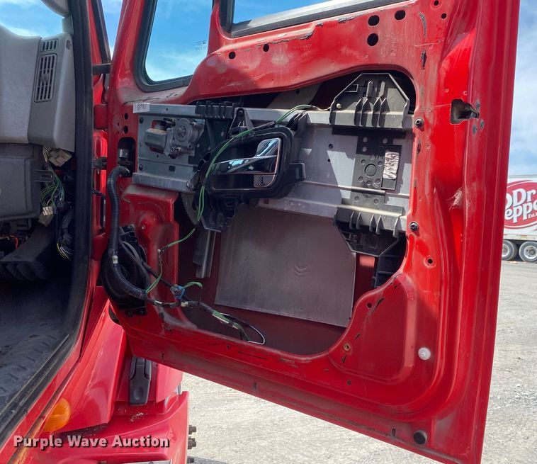 image for item DL7199 2009 International ProStar  semi truck