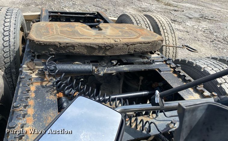 image for item DL7199 2009 International ProStar  semi truck