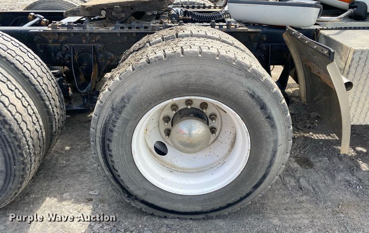 image for item DL7199 2009 International ProStar  semi truck