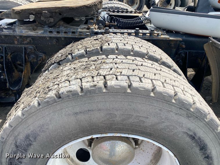 image for item DL7199 2009 International ProStar  semi truck