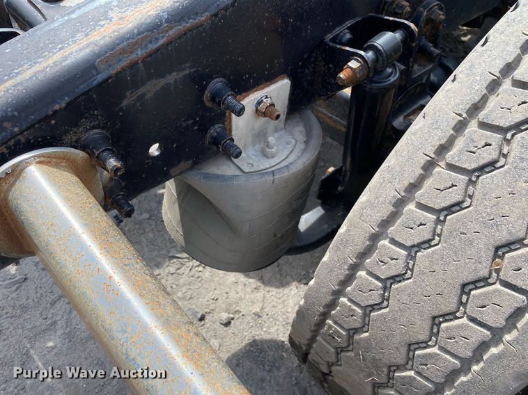 image for item DL7199 2009 International ProStar  semi truck