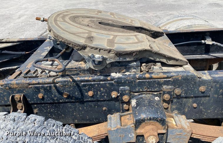 image for item DL7200 1995 Kenworth T450  semi truck