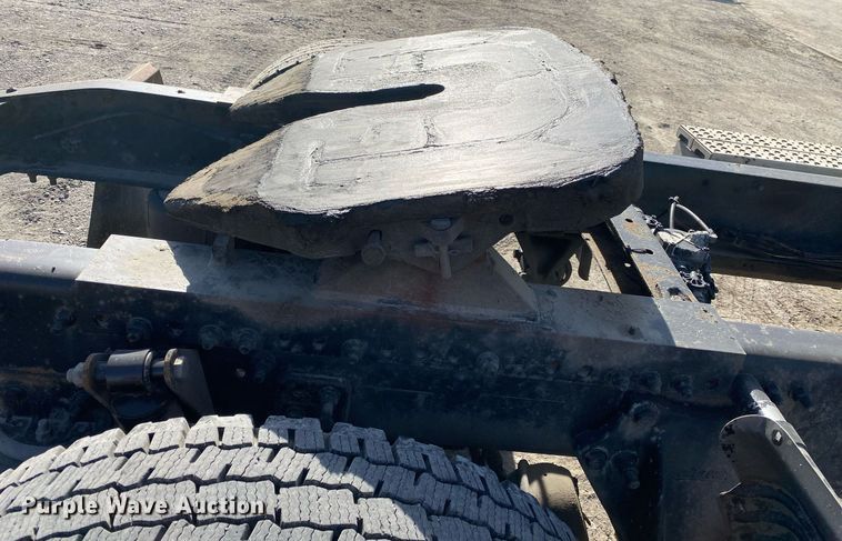 image for item DL7203 2005 Freightliner Columbia  semi truck