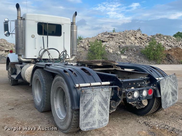 image for item DL7224 2006 Kenworth T800  semi truck