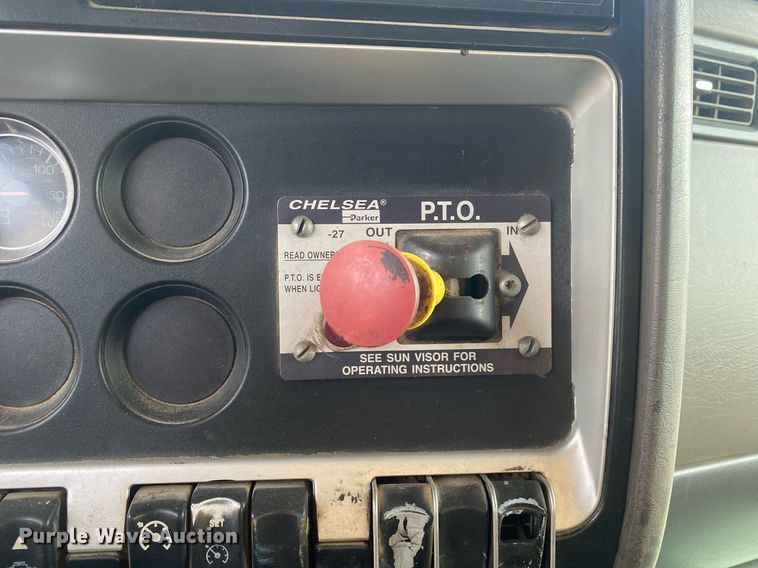 image for item DL7224 2006 Kenworth T800  semi truck