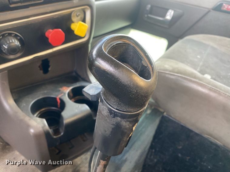 image for item DL7224 2006 Kenworth T800  semi truck