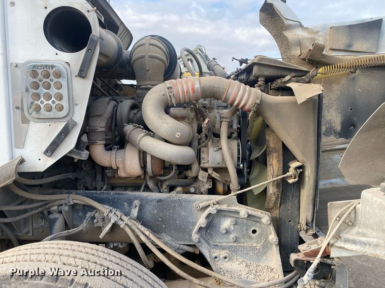 image for item DL7224 2006 Kenworth T800  semi truck